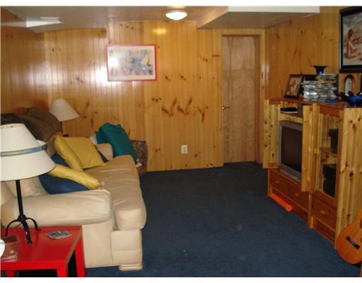 198 Hanover Kendall Road Clinton, PA 15026 - Photo 13 of 18 Den/Family/Great Room.