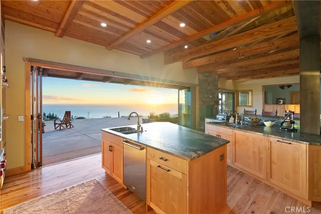 $17,300,000 | 18620 Highway 1, San Simeon, CA 93452