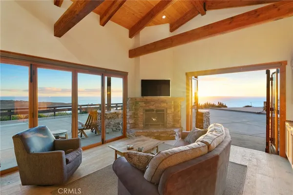 $17,300,000 | 18620 Highway 1, San Simeon, CA 93452