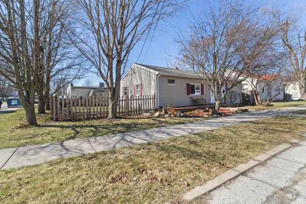 $215,000 | 825 North Sherman Street, Crown Point, IN 46307