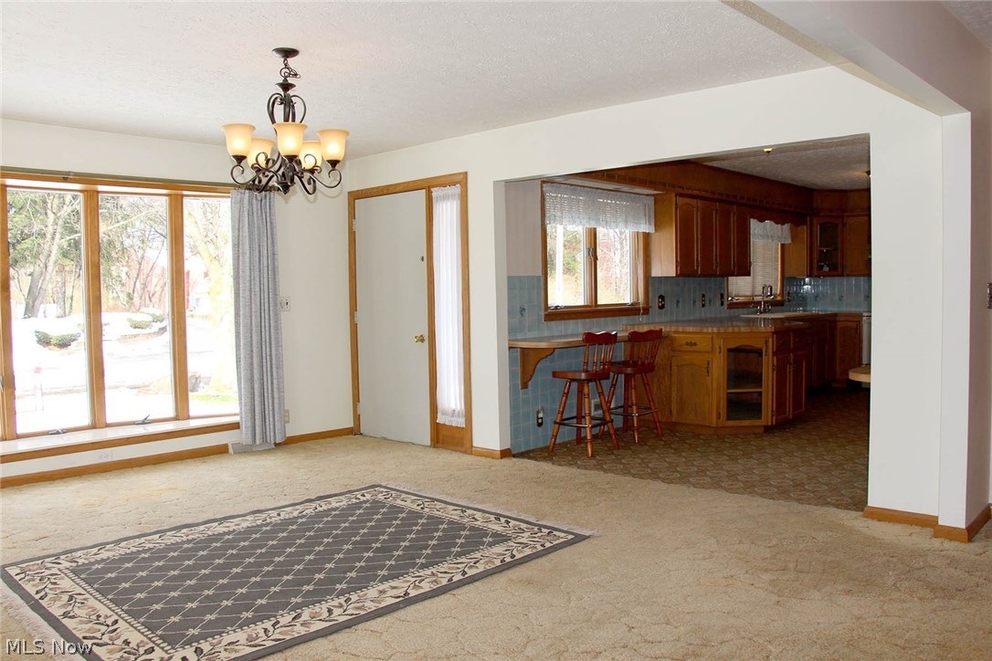 216 Perry Drive Northwest Canton, OH 44708 - Photo 3 of 32