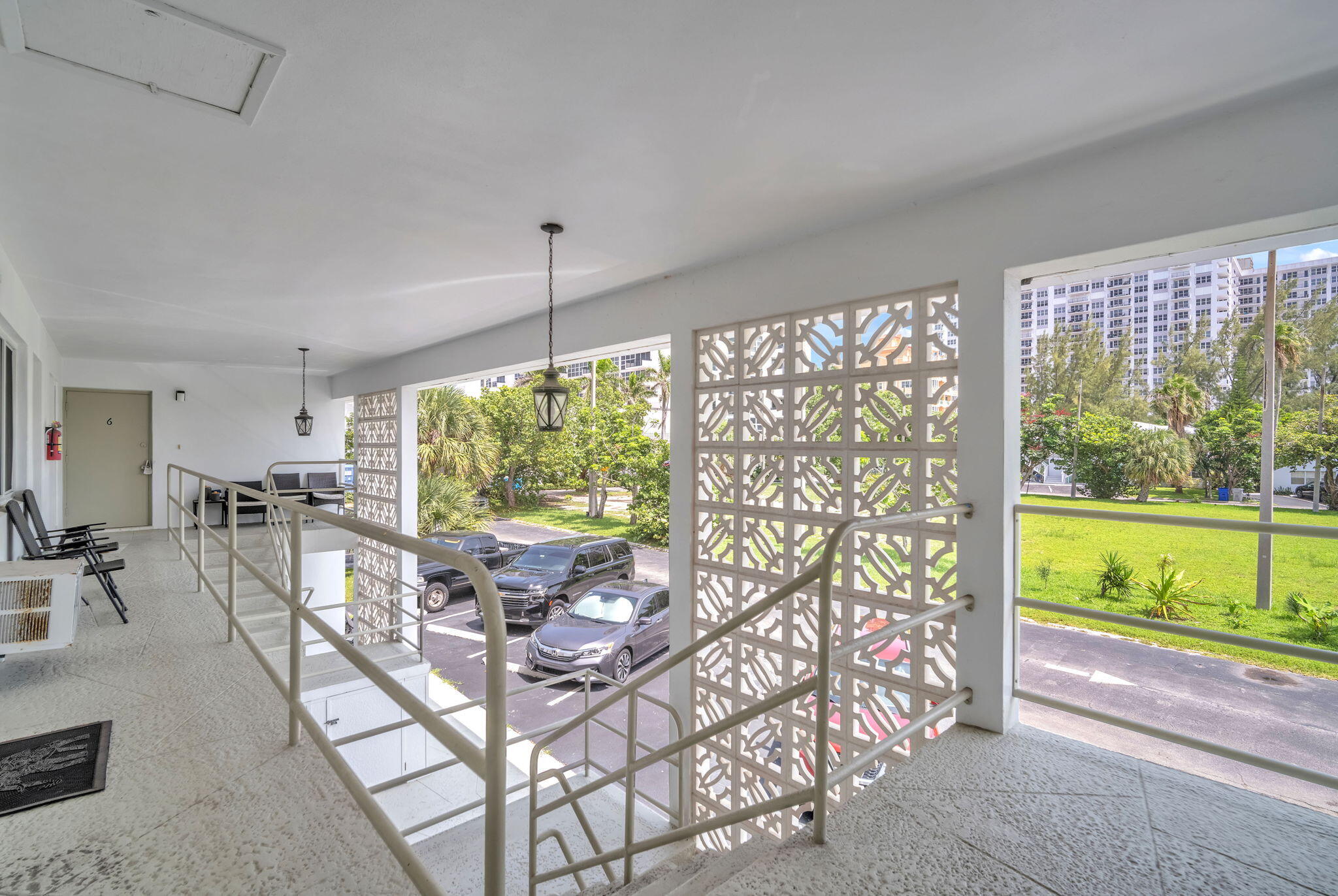 3213 Colony Club Road, Unit 4E Pompano Beach, FL 33062 - Photo 14 of 30 Entrance