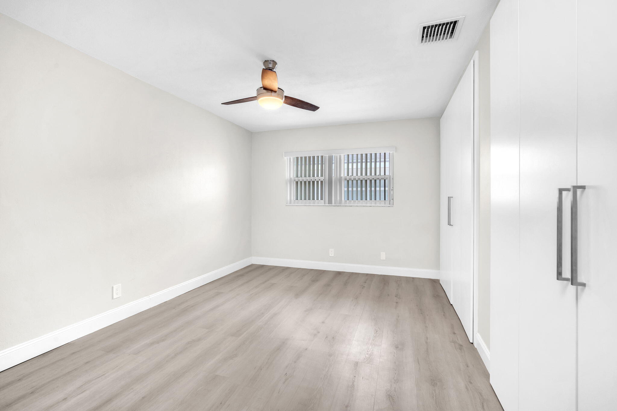 3213 Colony Club Road, Unit 4E Pompano Beach, FL 33062 - Photo 20 of 30 2nd Bedroom