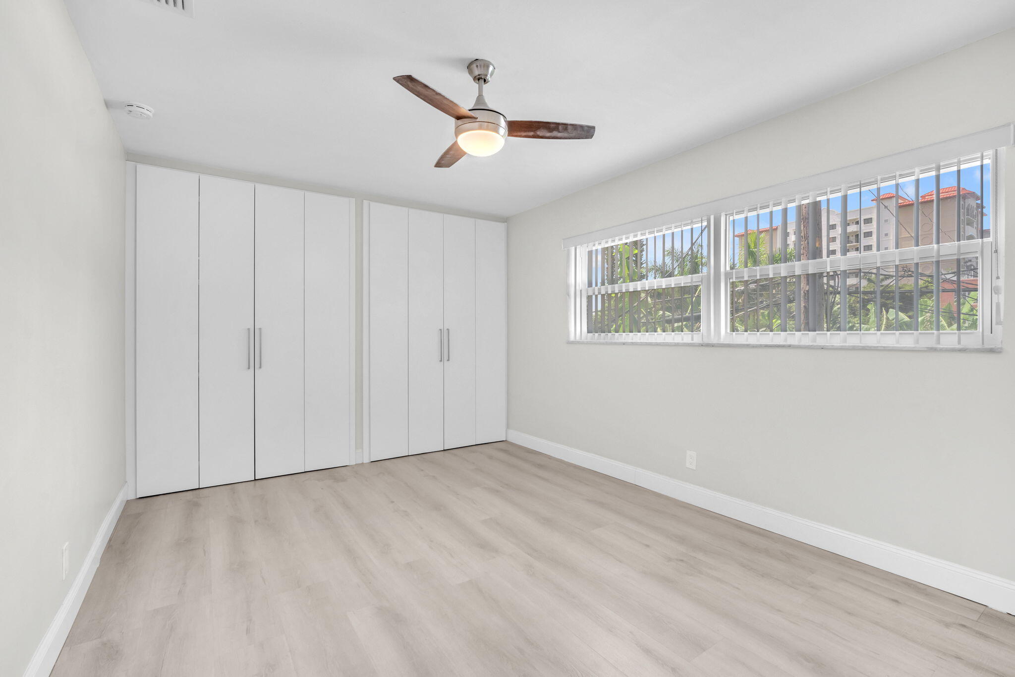 3213 Colony Club Road, Unit 4E Pompano Beach, FL 33062 - Photo 9 of 30 Master Bdr