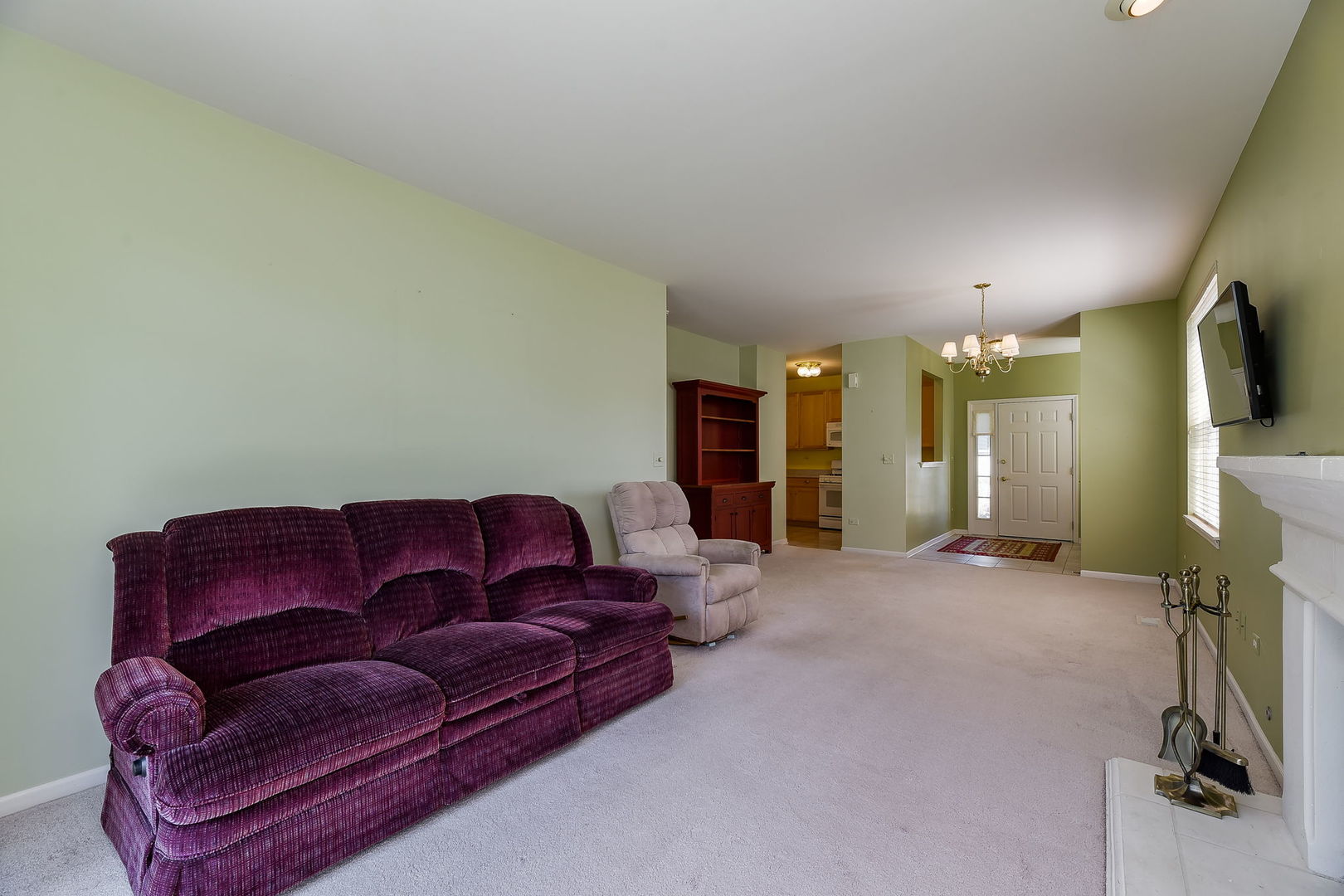 833 Genesee Drive Naperville, IL 60563 - Photo 5 of 15