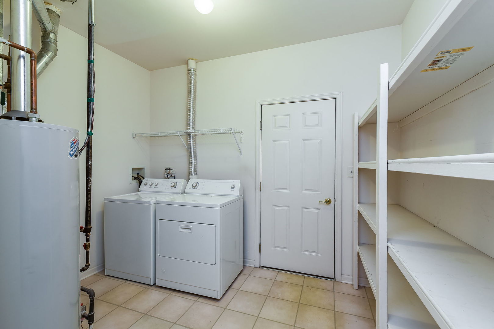 833 Genesee Drive Naperville, IL 60563 - Photo 6 of 15
