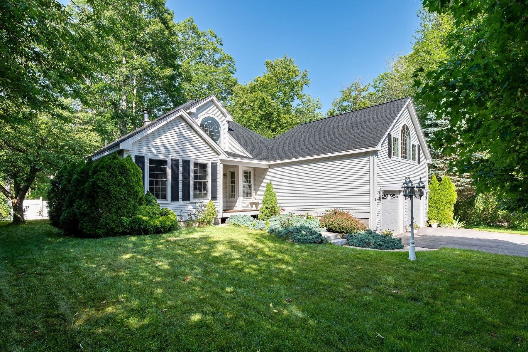 9 Katie Lane Hampton, NH 03842 - Photo 2 of 46