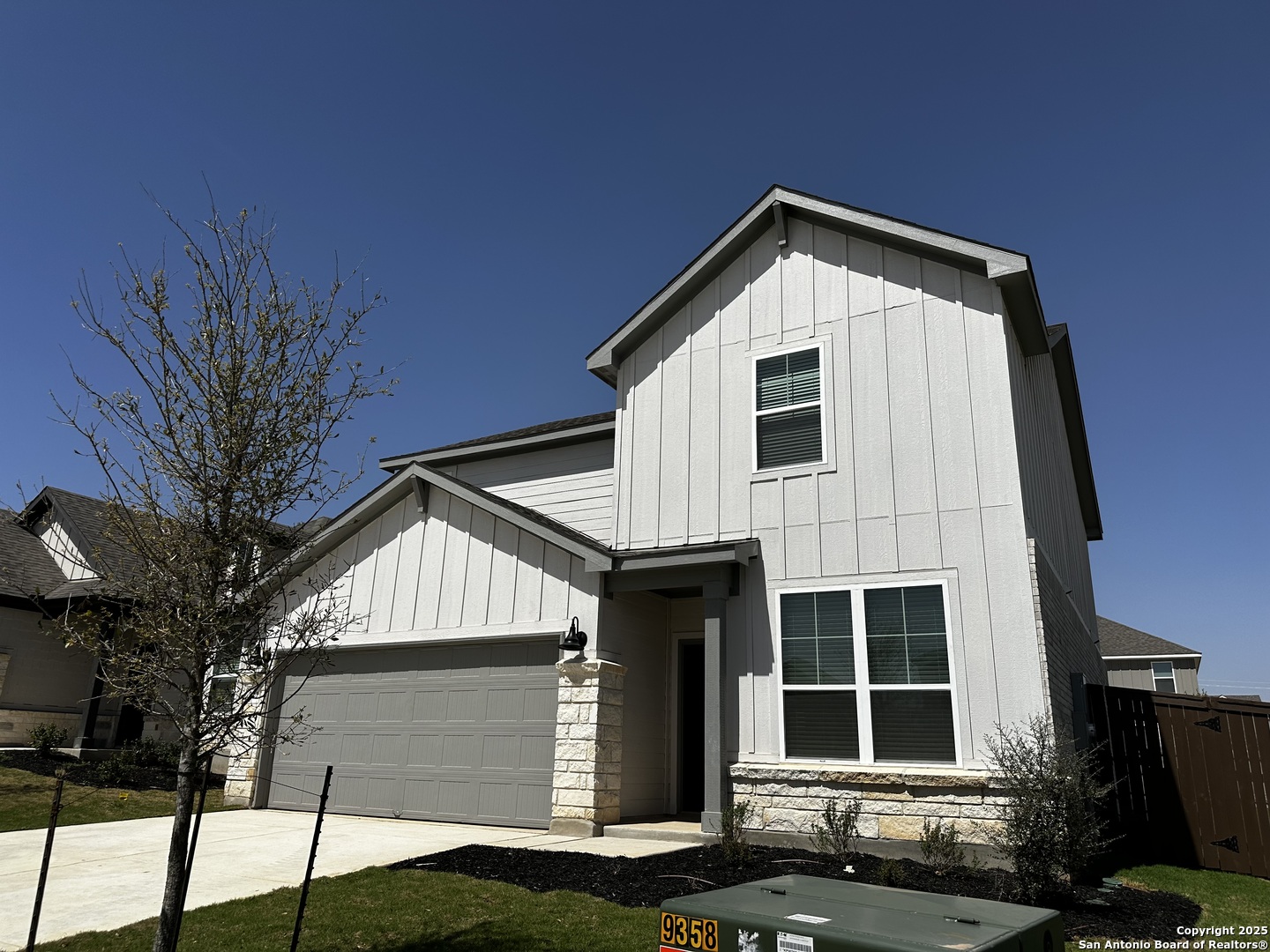 301 Rustic Grove Boerne, TX 78006 - Photo 2 of 24