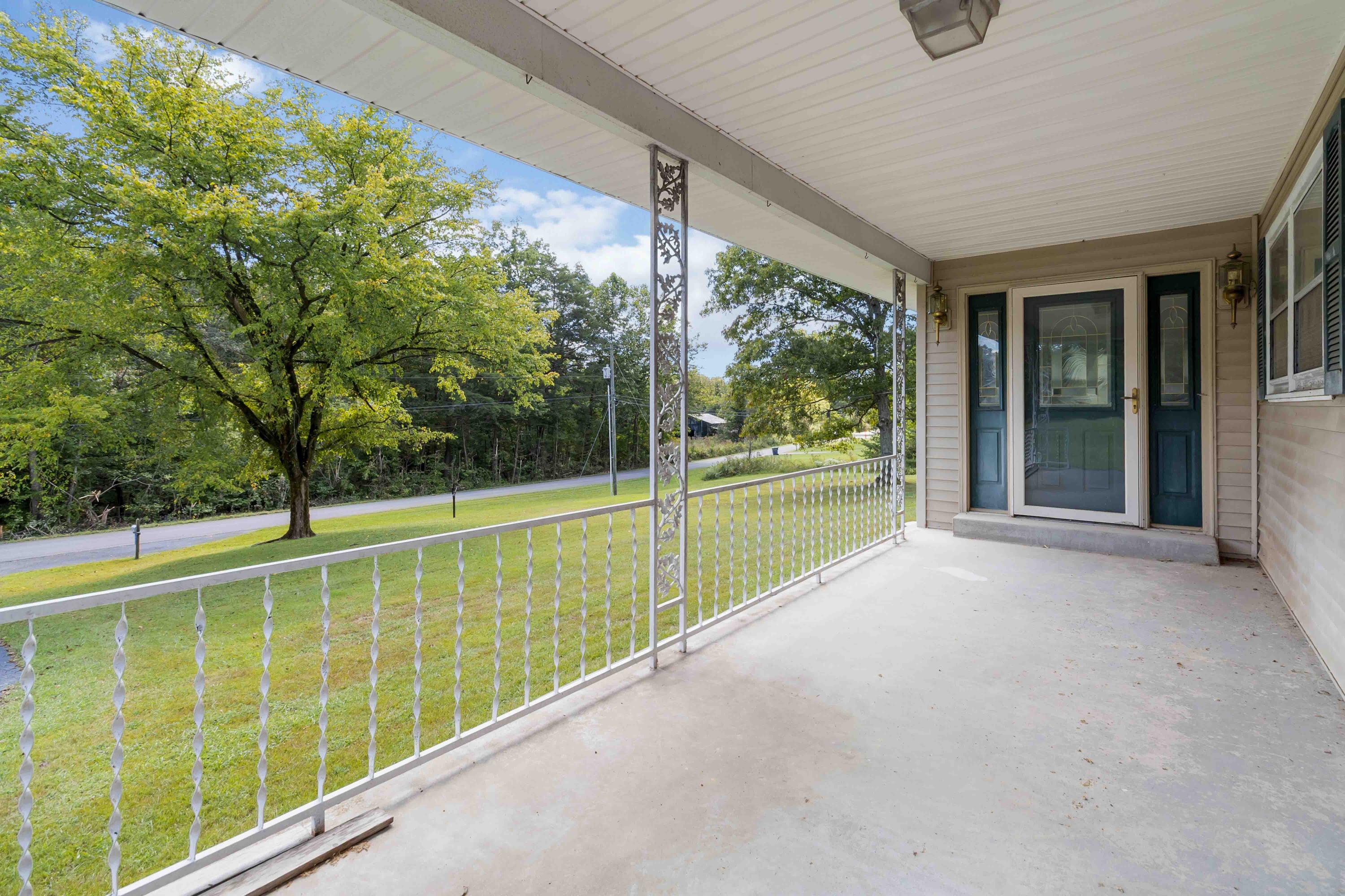 1450 Carter School Road Stanford, KY 40484 - Photo 3 of 59 003
