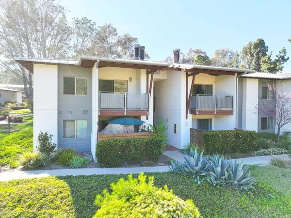 $2,995 | 1650 South El Camino Real, Unit F201, Encinitas, CA 92024