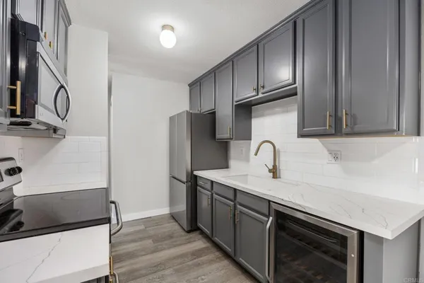 $2,995 | 1650 South El Camino Real, Unit F201, Encinitas, CA 92024