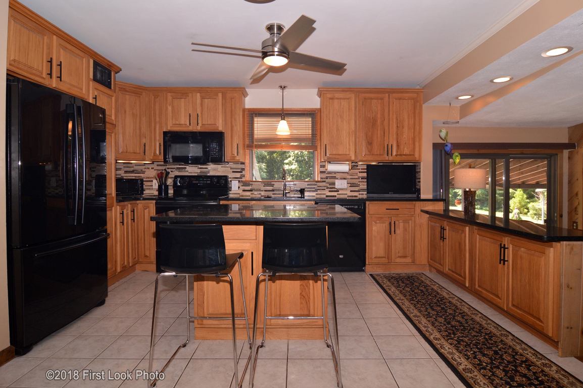 98 Chestnut Road North Kingstown, RI 02852 - Photo 5 of 40