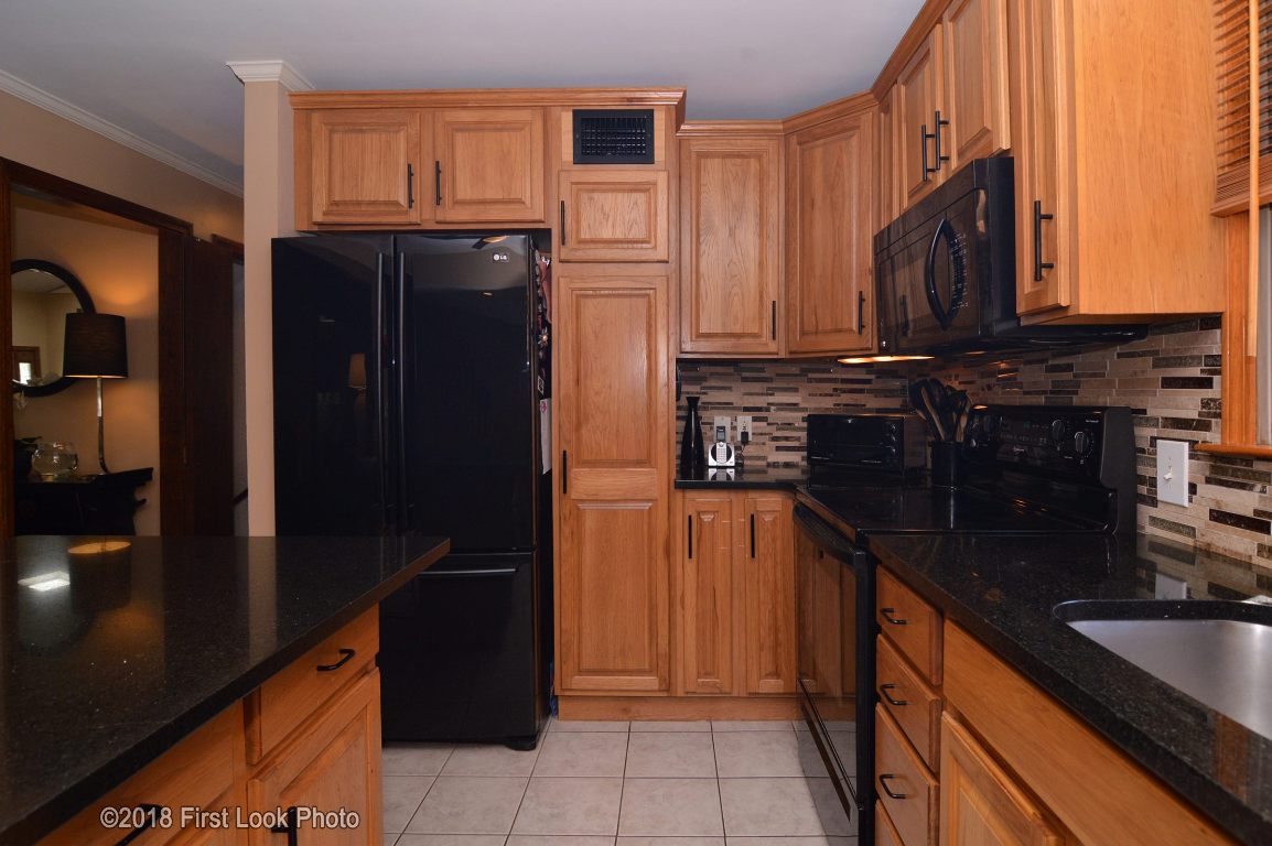 98 Chestnut Road North Kingstown, RI 02852 - Photo 7 of 40