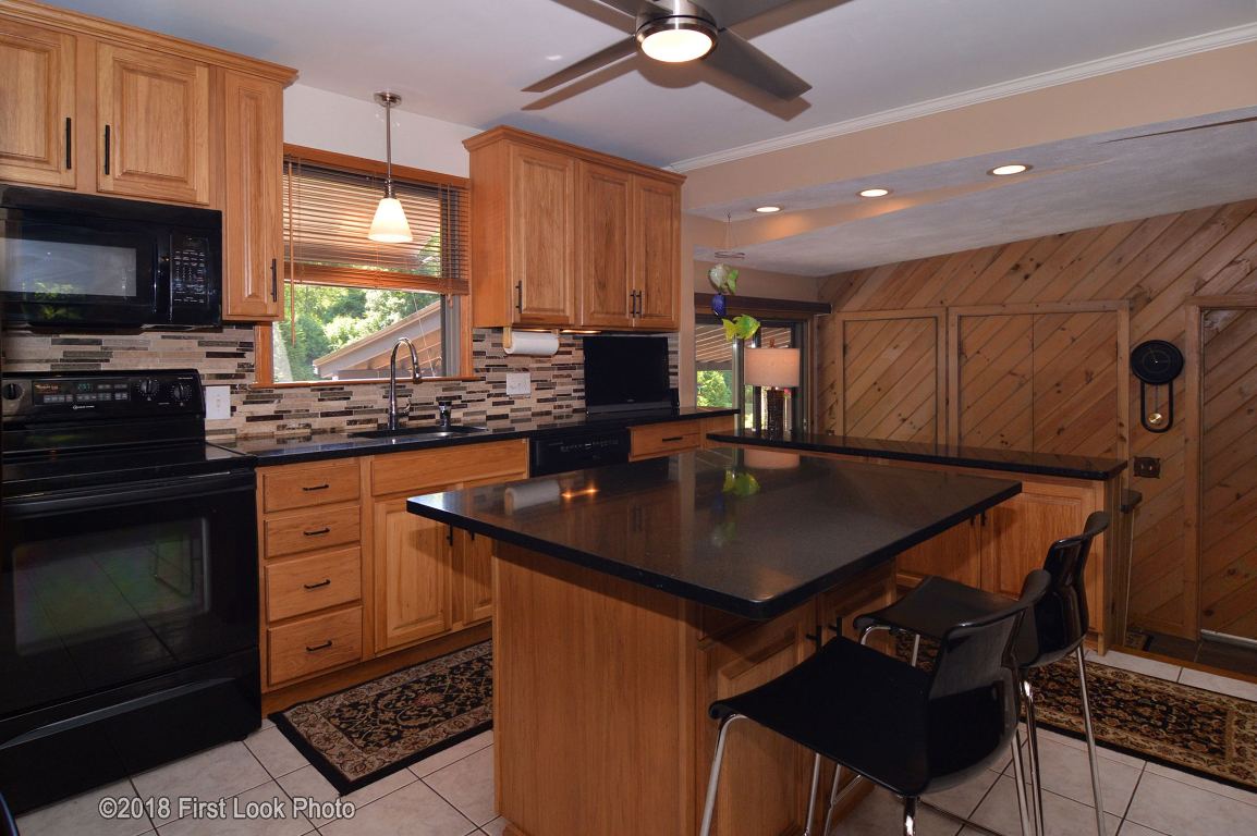 98 Chestnut Road North Kingstown, RI 02852 - Photo 8 of 40