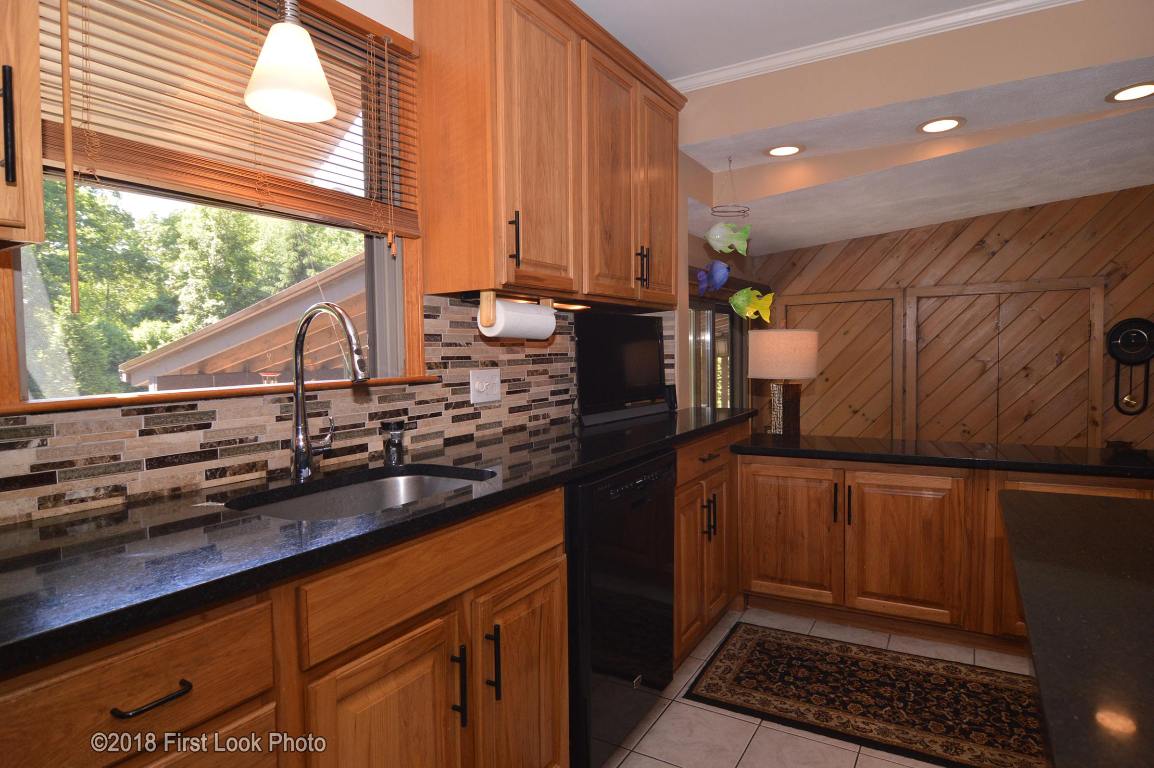 98 Chestnut Road North Kingstown, RI 02852 - Photo 10 of 40