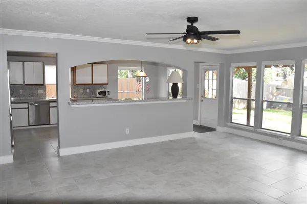 $2,180 | 1623 Stonehaven Village Circle, Spring, TX 77386