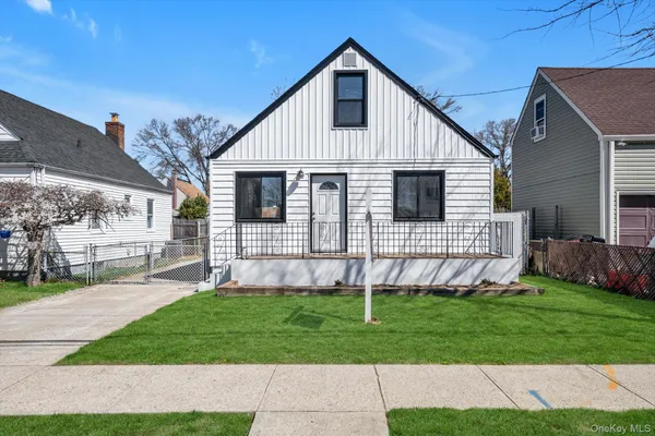 $799,000 | 1568 Madison Street, Elmont, NY 11003