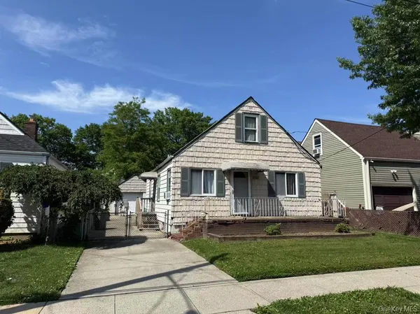 $799,000 | 1568 Madison Street, Elmont, NY 11003