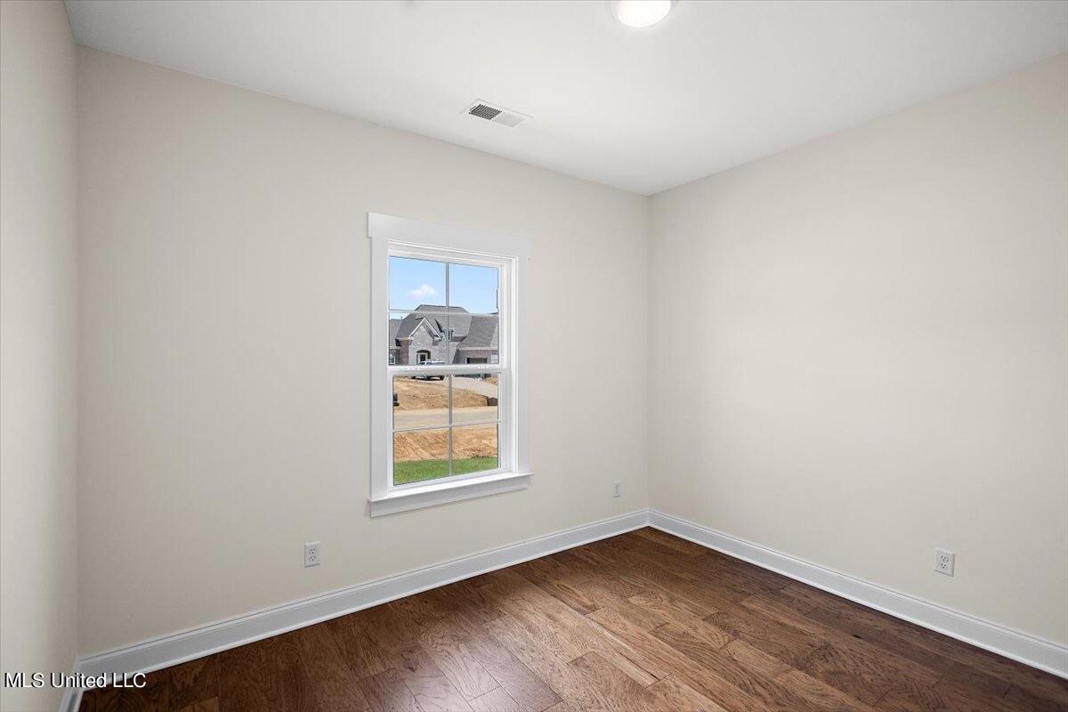 783 Wells Drive Hernando, MS 38632 - Photo 15 of 31 Wallflower