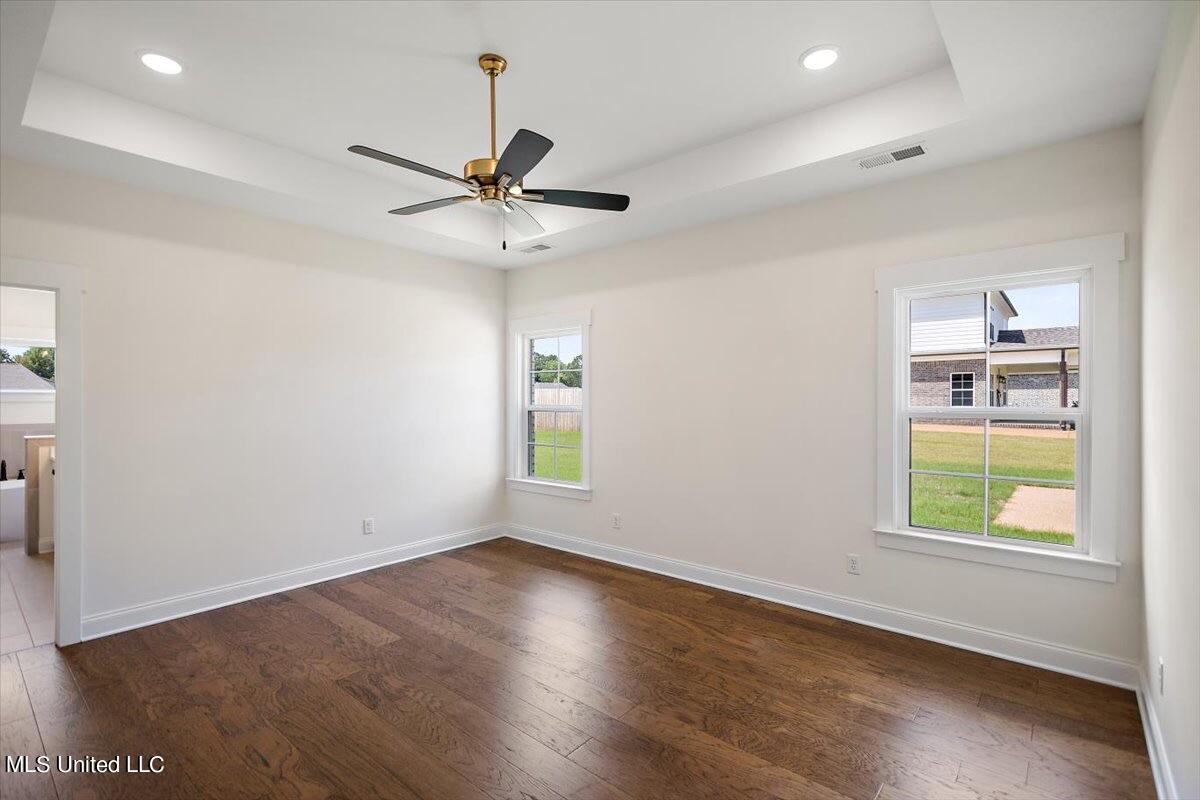 783 Wells Drive Hernando, MS 38632 - Photo 17 of 31 Wallflower