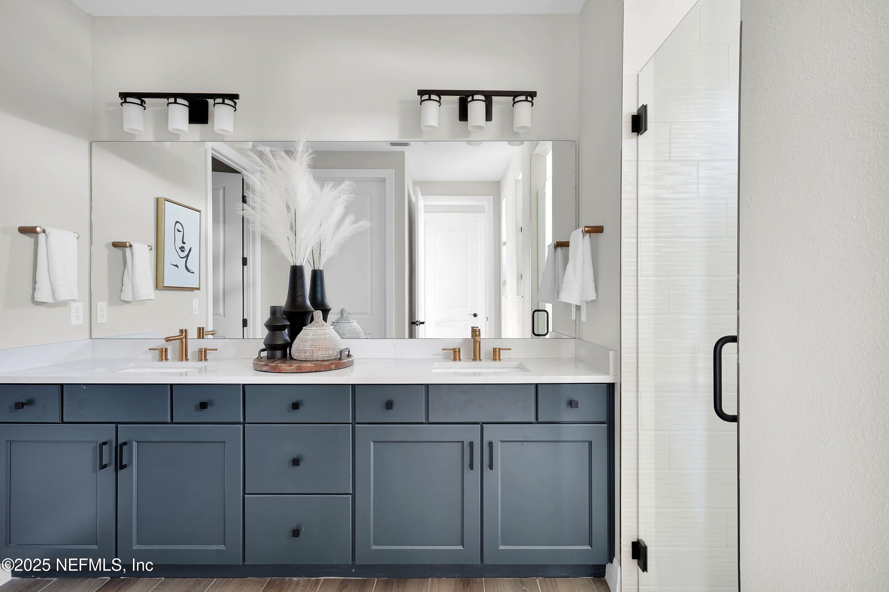 862 Ecliptic Loop Yulee, FL 32097 - Photo 19 of 45 Renown Owner's Bathroom