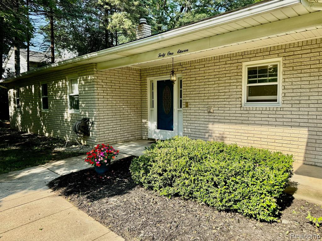 4111 Blood Road Metamora, MI 48455 - Photo 4 of 57