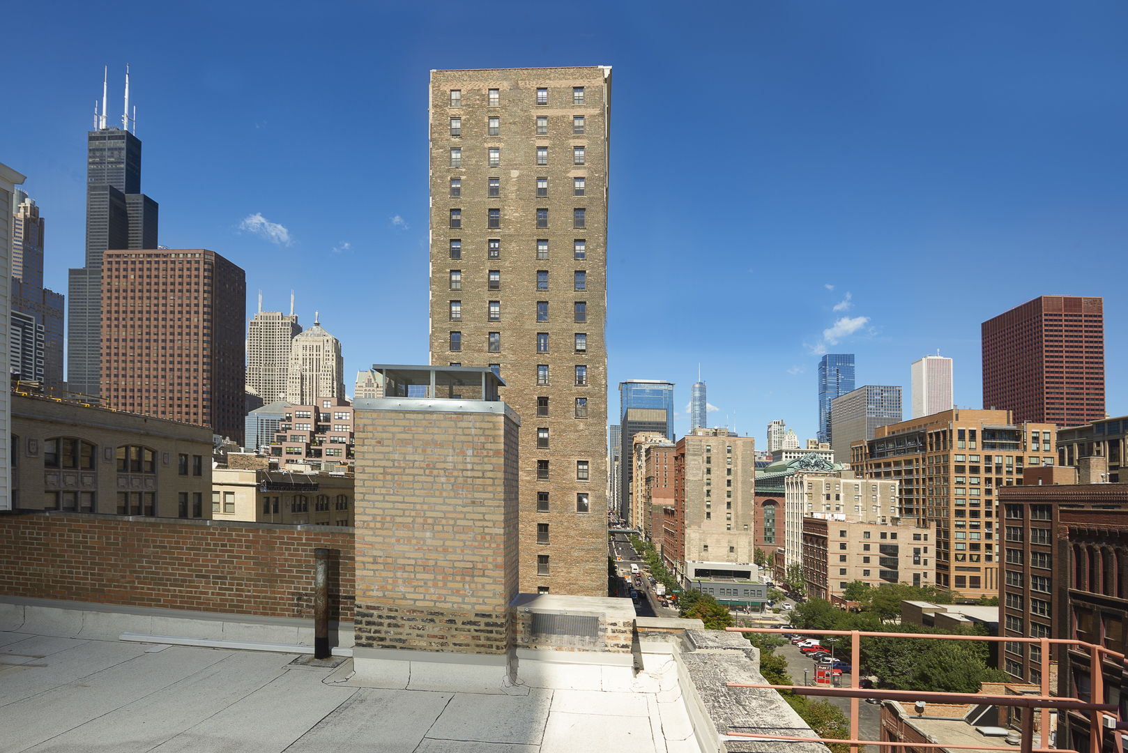 714 South Dearborn Street, Unit 9PH Chicago, IL 60605 - Photo 17 of 26 a building view