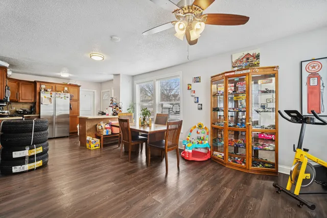 $479,000 | 10-12 North Park Avenue, Waukegan, IL 60085