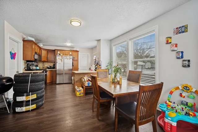 $479,000 | 10-12 North Park Avenue, Waukegan, IL 60085