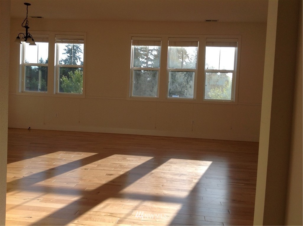 22816 36th Drive Southeast Bothell, WA 98021 - Photo 2 of 14 Gallery Image 2