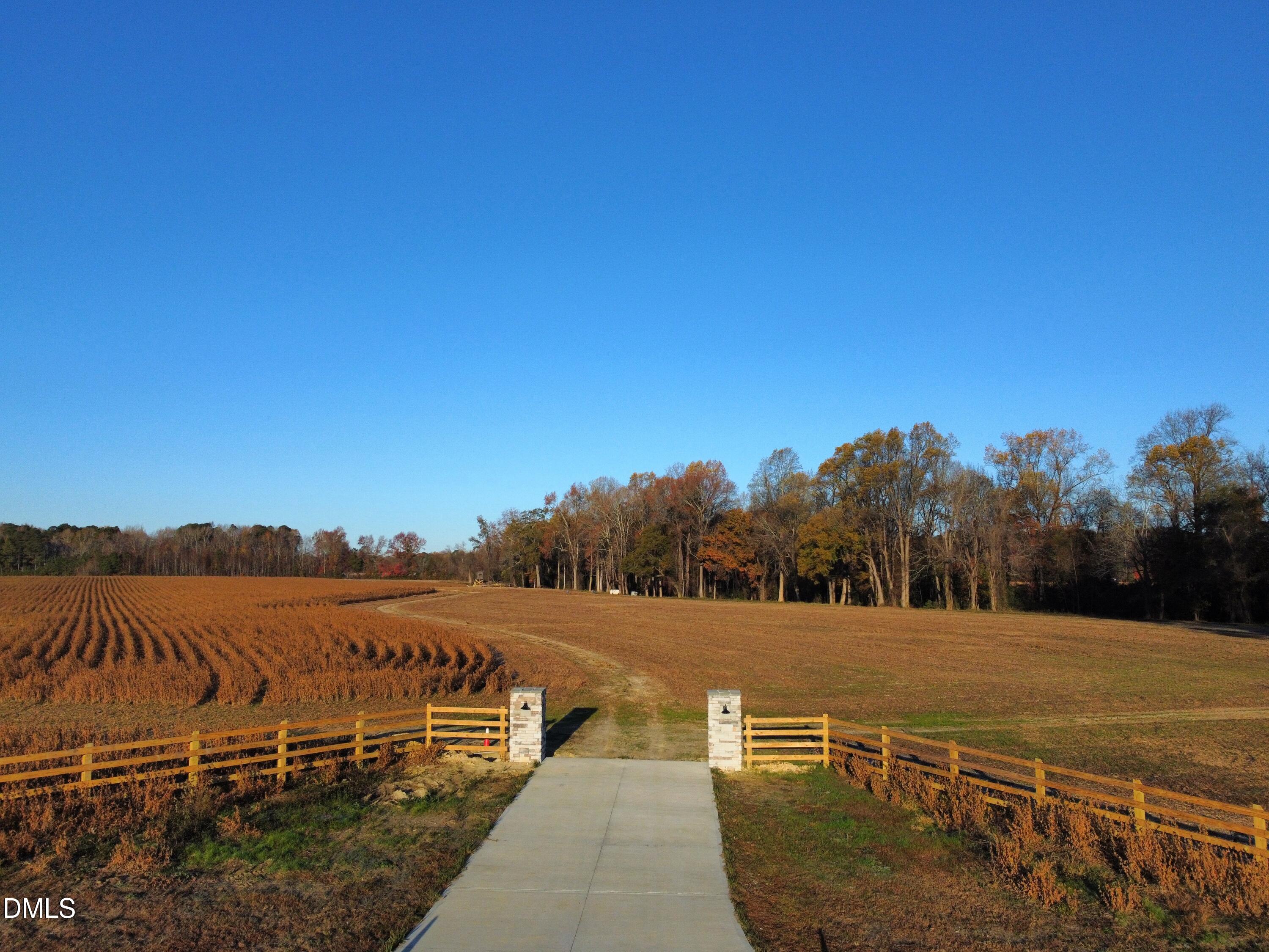 553 Ollie Road Kenly, NC 27542 - Photo 7 of 27 dji_fly_20251118_075528_89_1763471300530