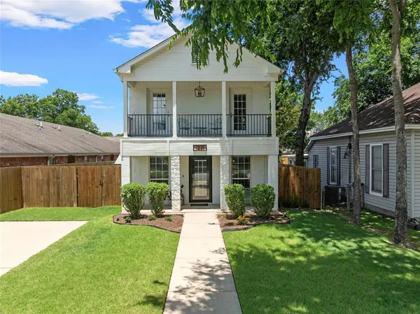 $450,000 | 1231 Bagby Avenue, Waco, TX 76706