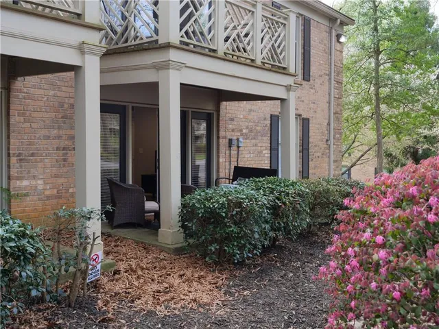 $1,800 | 3650 Ashford Dunwoody Road Northeast, Unit 817, Atlanta, GA 30319