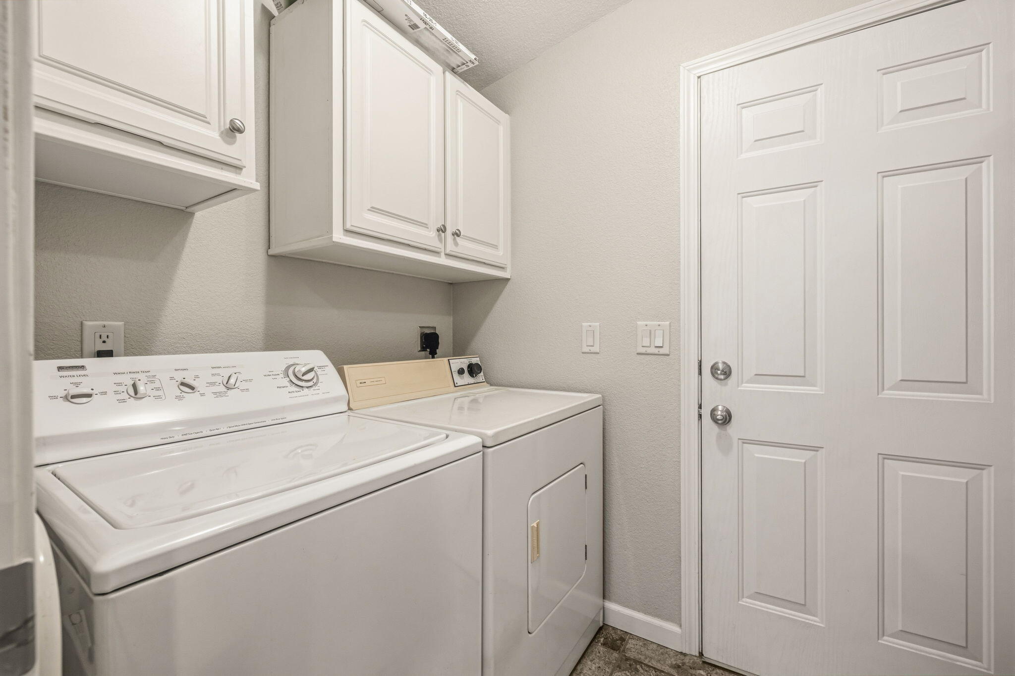 34960 Serenade Thousand Palms, CA 92276 - Photo 35 of 50 a utility room with dryer and washer