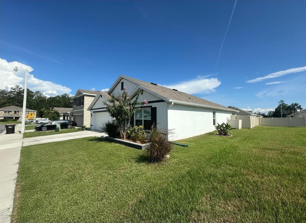 6830 Southeast 3rd Loop Ocala, FL 34472 - Photo 2 of 7