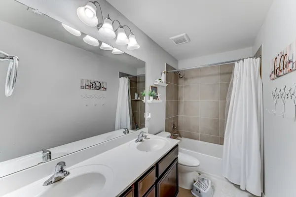 $329,900 | 23831 Pennington Hills Drive, Spring, TX 77389