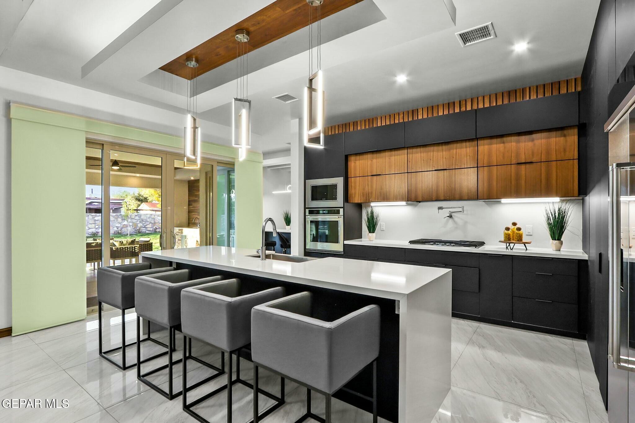 852 West Gate El Paso, TX 79932 - Photo 21 of 87 tempImage45n9EE