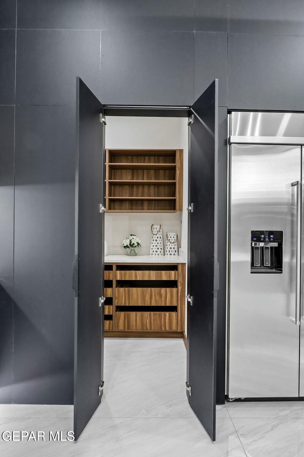 852 West Gate El Paso, TX 79932 - Photo 37 of 87 tempImageTDEihV