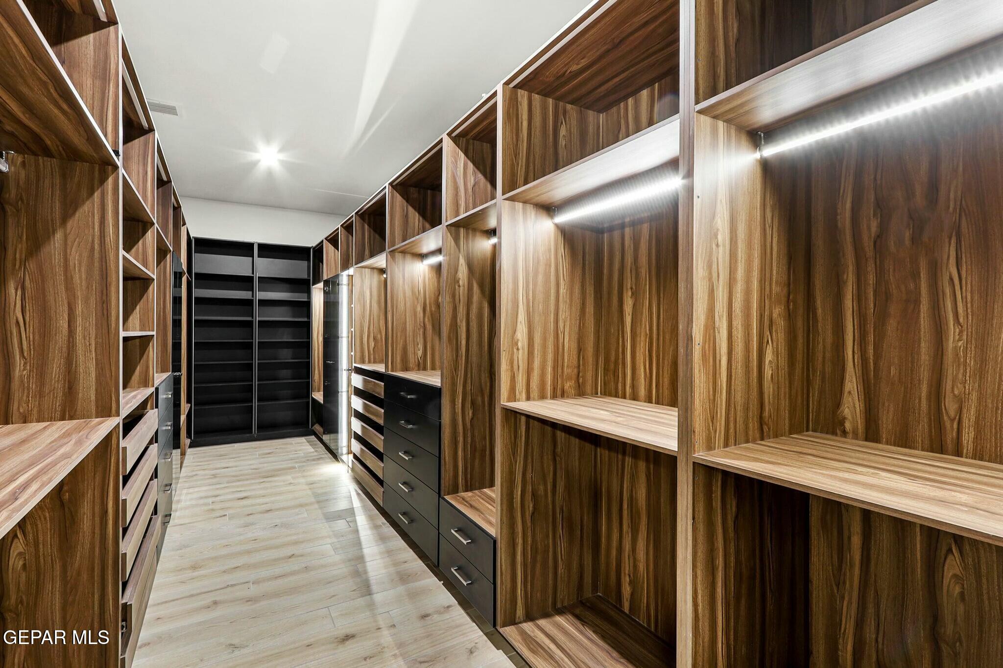 852 West Gate El Paso, TX 79932 - Photo 47 of 87 tempImageJF5tMQ