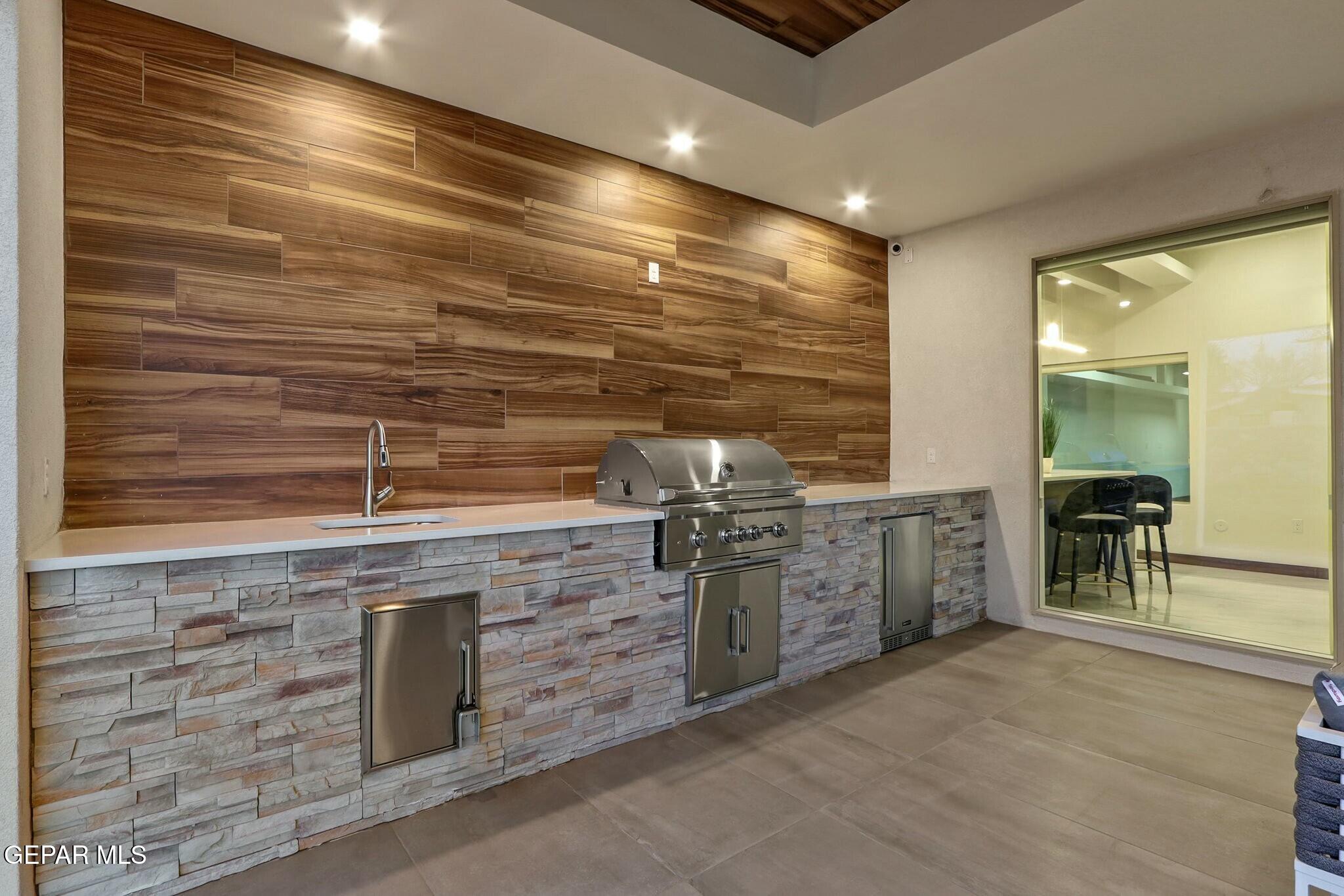 852 West Gate El Paso, TX 79932 - Photo 75 of 87 tempImagela0g59