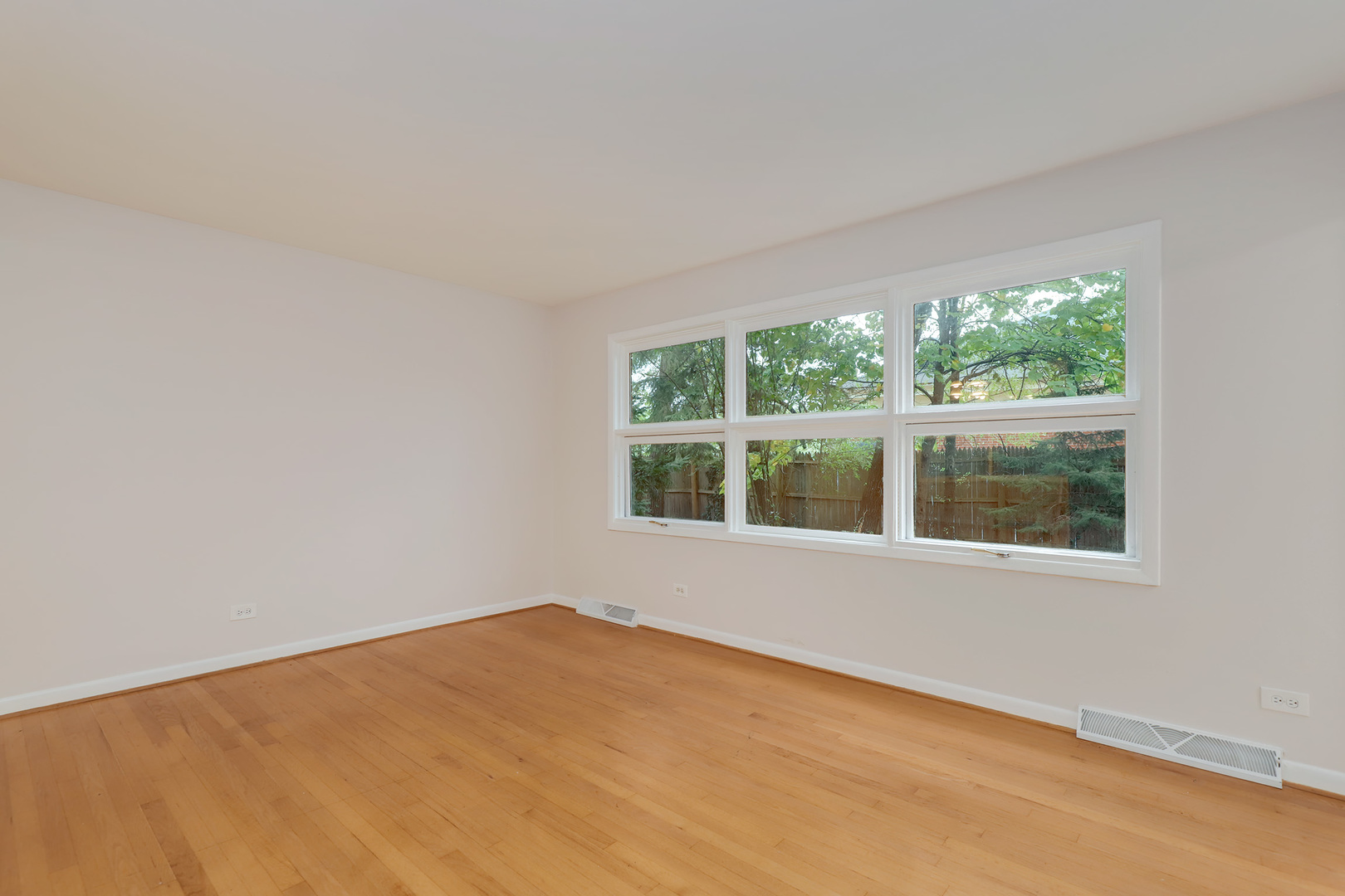 3131 Lake Avenue, Unit B Wilmette, IL 60091 - Photo 2 of 27