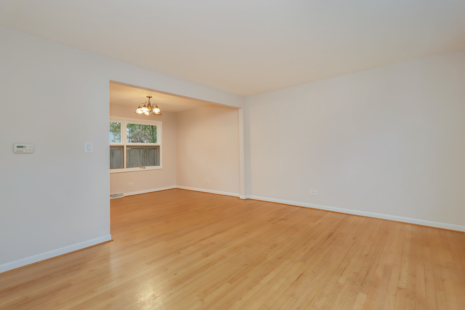 3131 Lake Avenue, Unit B Wilmette, IL 60091 - Photo 3 of 27