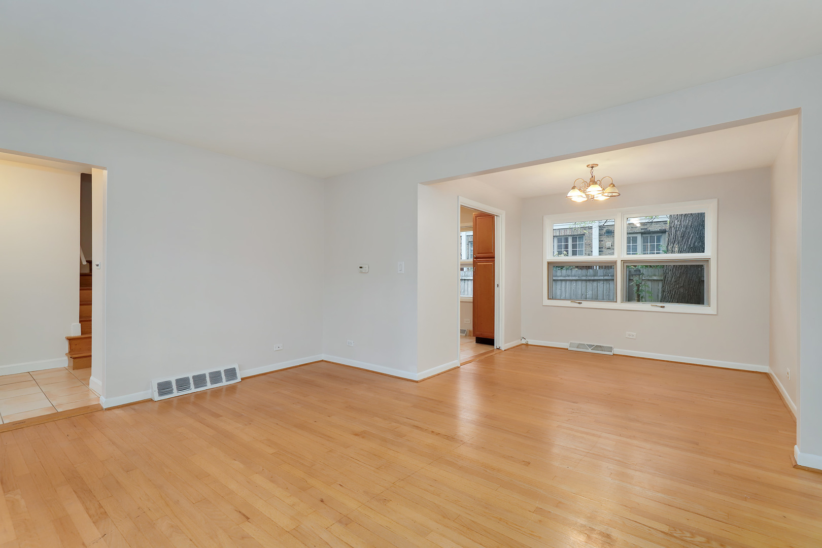 3131 Lake Avenue, Unit B Wilmette, IL 60091 - Photo 4 of 27