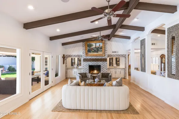 $1,899,000 | 4833 North 38th Street, Phoenix, AZ 85018