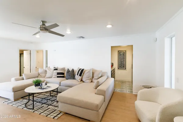 $1,899,000 | 4833 North 38th Street, Phoenix, AZ 85018