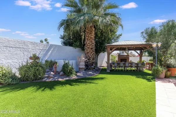$1,899,000 | 4833 North 38th Street, Phoenix, AZ 85018