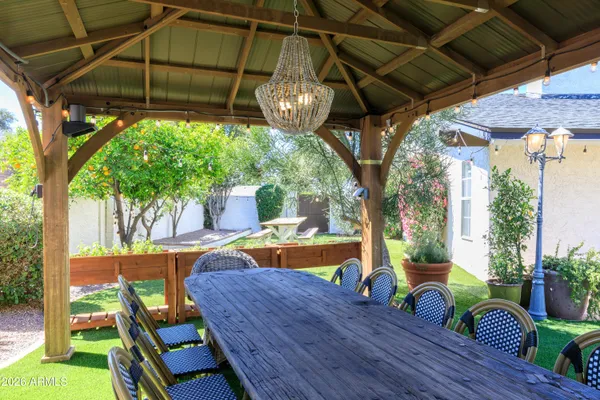 $1,899,000 | 4833 North 38th Street, Phoenix, AZ 85018