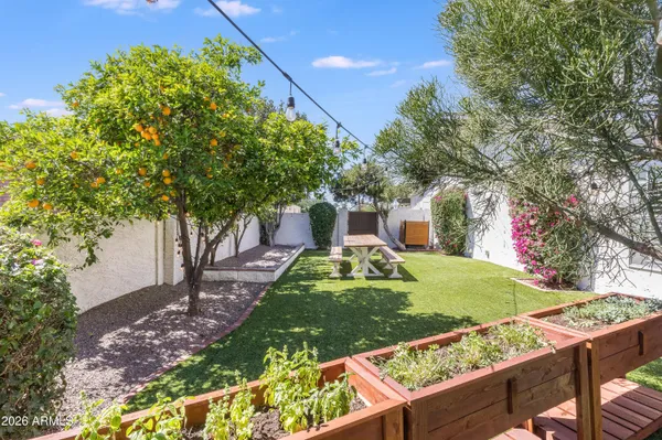 $1,899,000 | 4833 North 38th Street, Phoenix, AZ 85018