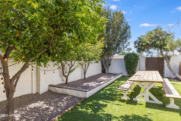 $1,899,000 | 4833 North 38th Street, Phoenix, AZ 85018