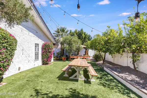 $1,899,000 | 4833 North 38th Street, Phoenix, AZ 85018